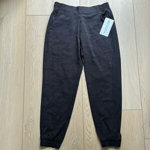 Athleta Brooklyn Textured Jogger - NWT